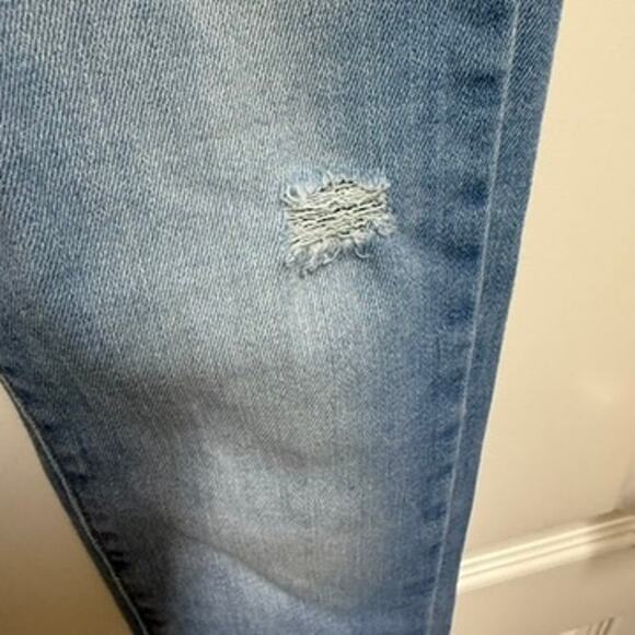 Old Navy Girls Jeans Extra High Rise Rockstar Jeggings Light Wash 12 360 Stretch - Picture 4 of 8